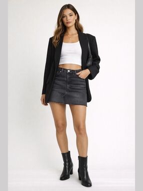 Reformation Upcycled Black Denim Mini Skirt Raw Hem Sz‎ 29 Y2K